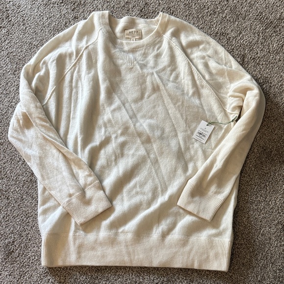 American Eagle Outfitters Men's Off-White Cashmere Sweater